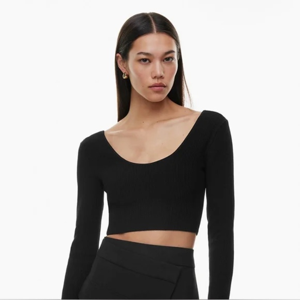 Babaton Black Ribbed Crop Top